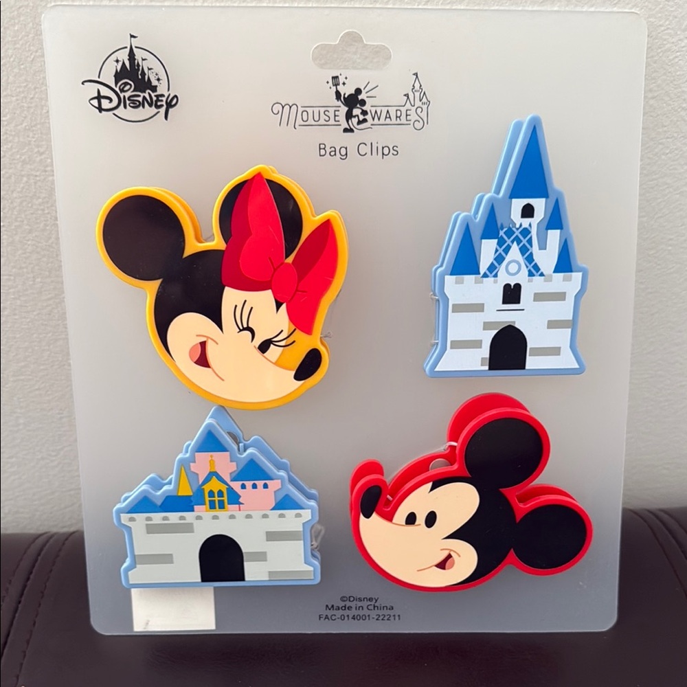NWT Disney Mousewares Mickey and Minnie Bag Clips